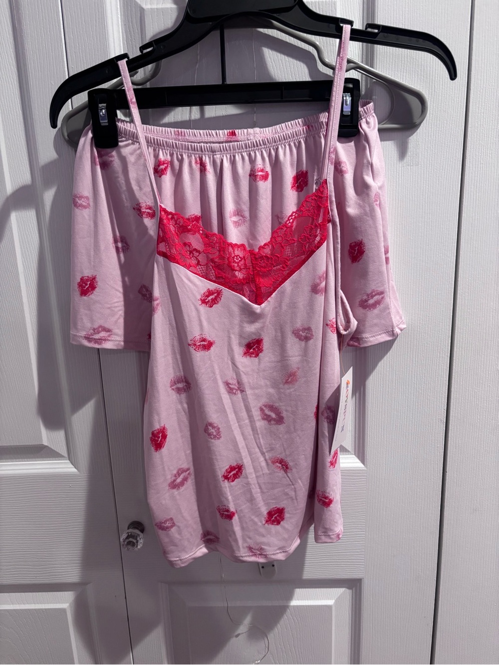 Pink Lace-Trim Off-Shoulder Sleep Chemise with Lip Print